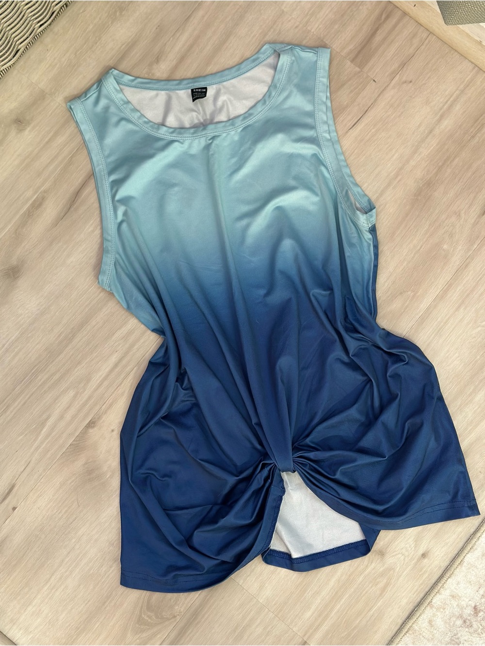 SHEIN Blue Ombre Twist Front Sleeveless Top Size Large